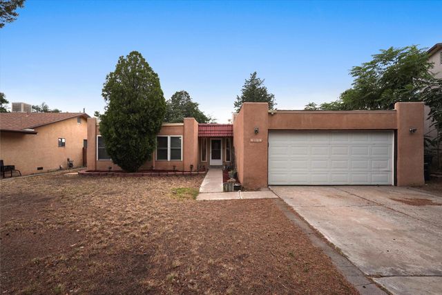 1721 Hiawatha Drive NE, Albuquerque, NM 87112