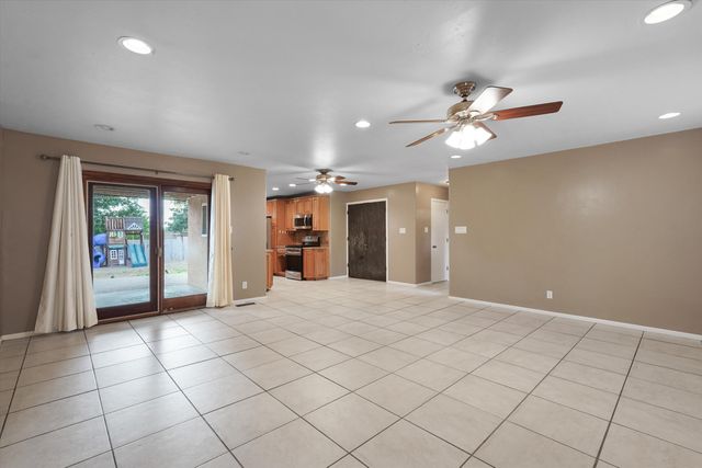 1721 Hiawatha Drive NE, Albuquerque, NM 87112