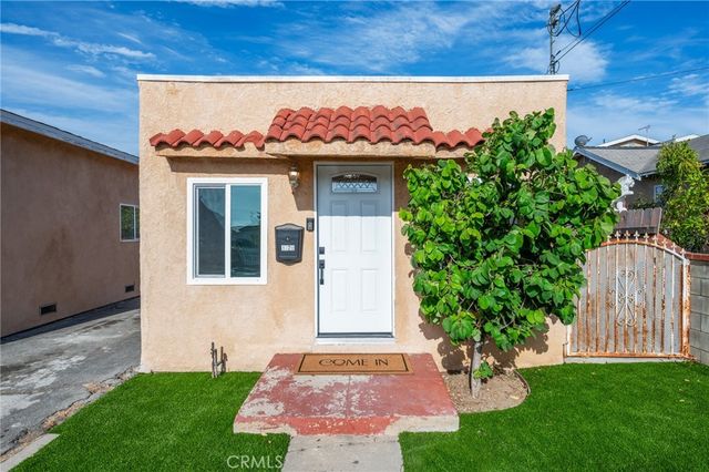 1320 N Neptune Avenue, Wilmington, CA 90744