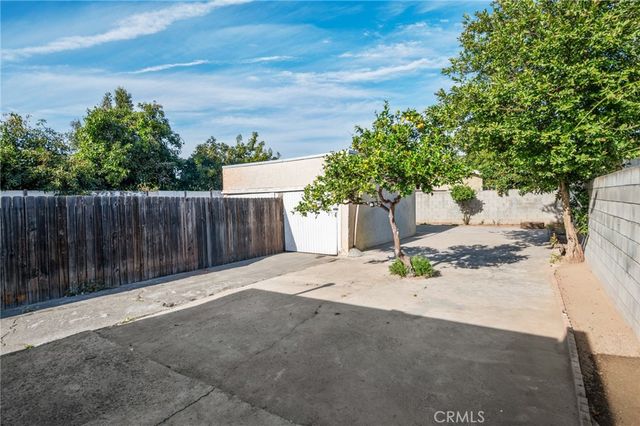 1320 N Neptune Avenue, Wilmington, CA 90744