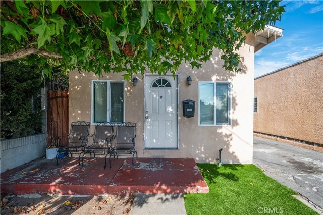 1320 N Neptune Avenue, Wilmington, CA 90744