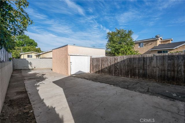 1320 N Neptune Avenue, Wilmington, CA 90744