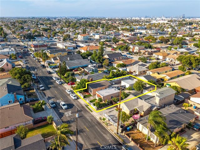 1320 N Neptune Avenue, Wilmington, CA 90744