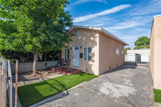 1320 N Neptune Avenue, Wilmington, CA 90744