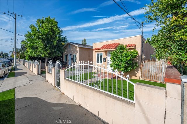 1320 N Neptune Avenue, Wilmington, CA 90744