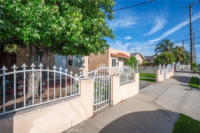1320 N Neptune Avenue, Wilmington, CA 90744