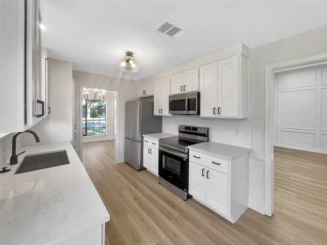 348 Lakewood Court, Coppell, TX 75019