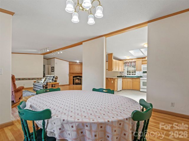 469 Hensley Branch Road, Burnsville, NC 28714