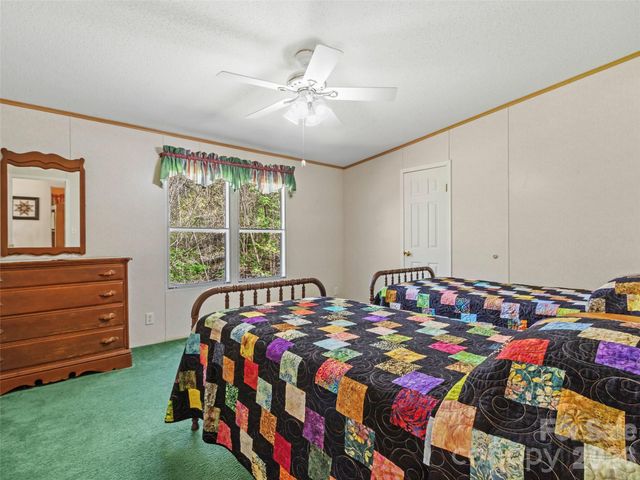 469 Hensley Branch Road, Burnsville, NC 28714