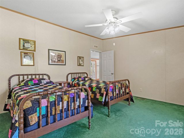 469 Hensley Branch Road, Burnsville, NC 28714