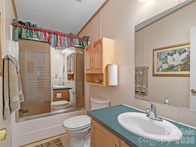 469 Hensley Branch Road, Burnsville, NC 28714