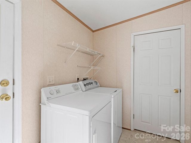 469 Hensley Branch Road, Burnsville, NC 28714