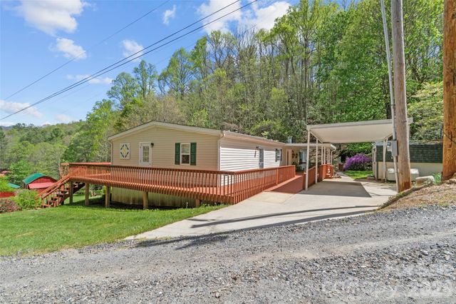 469 Hensley Branch Road, Burnsville, NC 28714