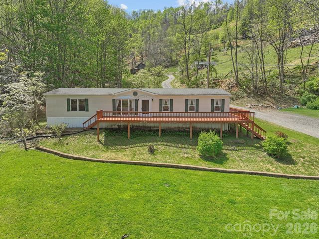 469 Hensley Branch Road, Burnsville, NC 28714