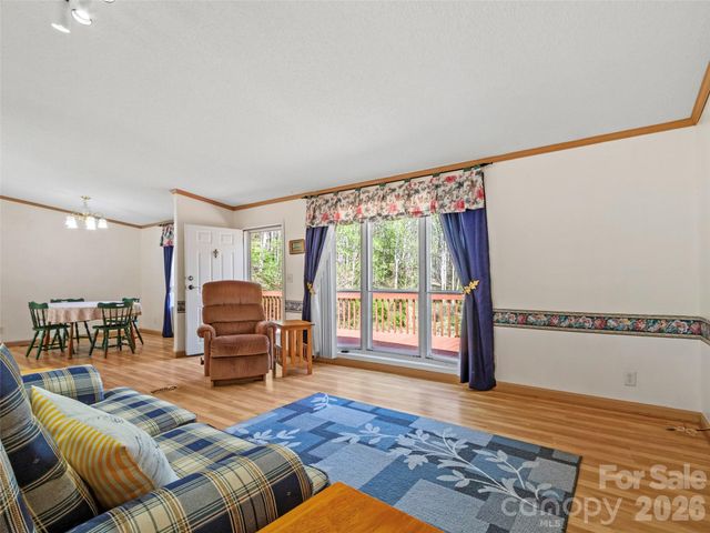 469 Hensley Branch Road, Burnsville, NC 28714