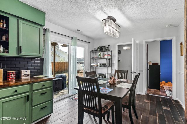 2418 Saddleridge Drive, Midway Park, NC 28544