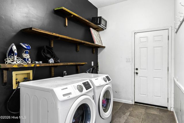 2418 Saddleridge Drive, Midway Park, NC 28544