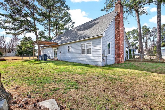 2418 Saddleridge Drive, Midway Park, NC 28544