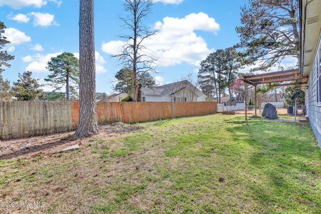 2418 Saddleridge Drive, Midway Park, NC 28544