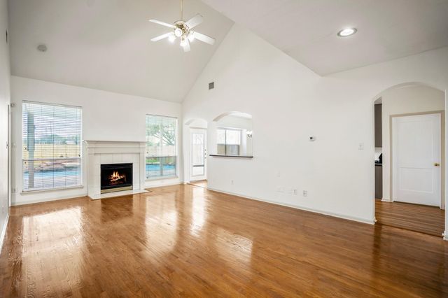 434 Williams Landing Drive, Sugar Land, TX 77479