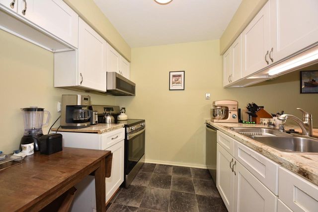 8709 72nd STREET, Milwaukee, WI 53223