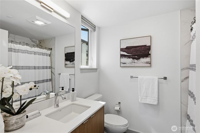 227 Ebi Lane NE, Bainbridge Island, WA 98110
