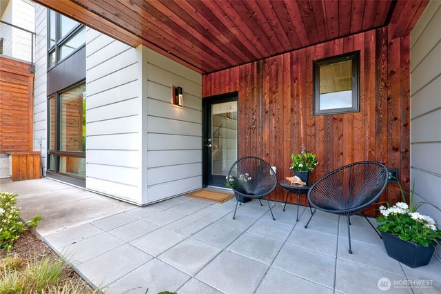 227 Ebi Lane NE, Bainbridge Island, WA 98110