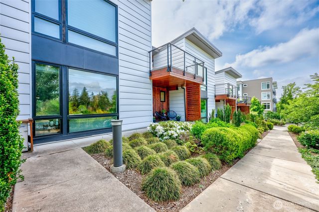 227 Ebi Lane NE, Bainbridge Island, WA 98110