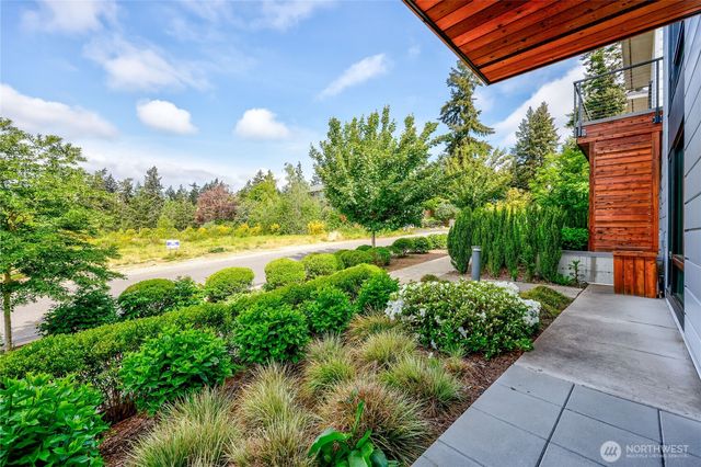 227 Ebi Lane NE, Bainbridge Island, WA 98110