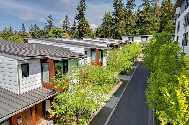 227 Ebi Lane NE, Bainbridge Island, WA 98110