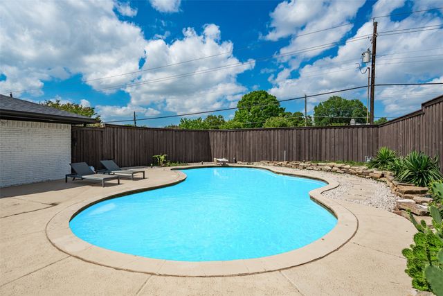 2760 N Hillbrier Circle, Plano, TX 75075