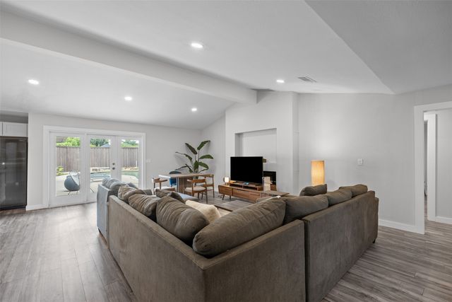 2760 N Hillbrier Circle, Plano, TX 75075