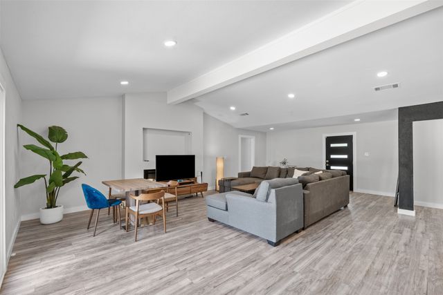 2760 N Hillbrier Circle, Plano, TX 75075