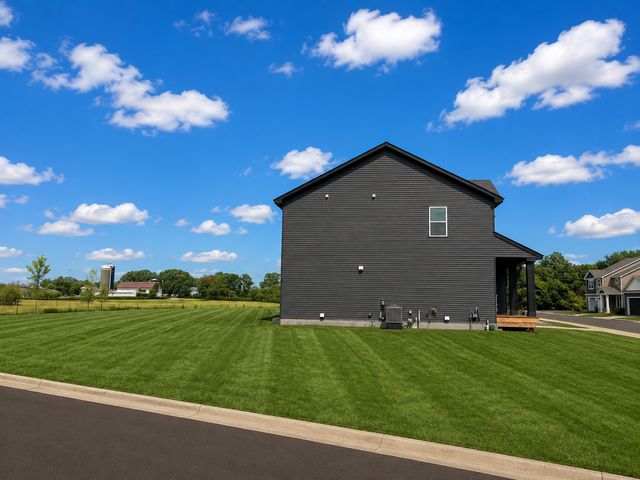 156 Snowdrop Trail, Waconia, MN 55387