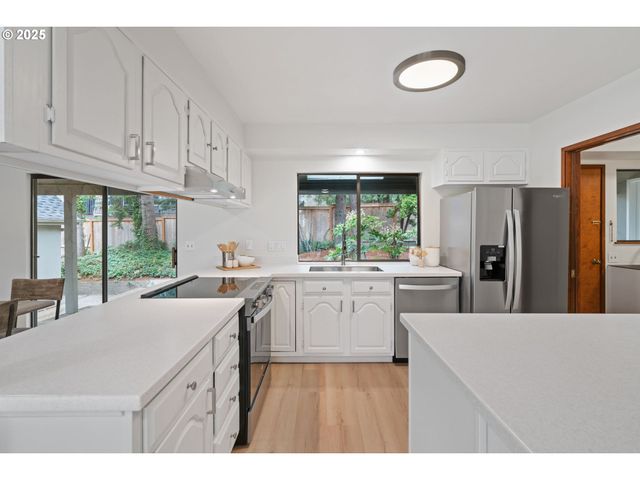 5845 RIDGETOP Ct, Lake Oswego, OR 97035