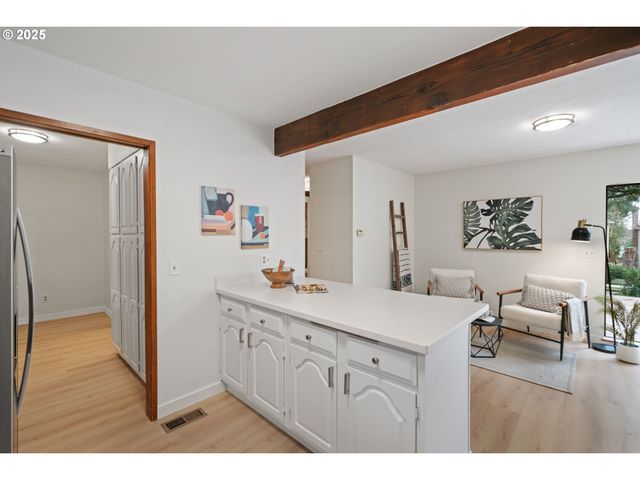 5845 RIDGETOP Ct, Lake Oswego, OR 97035