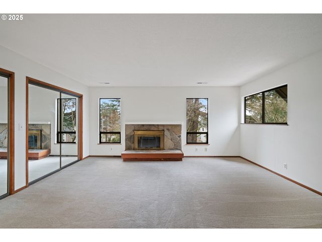 5845 RIDGETOP Ct, Lake Oswego, OR 97035