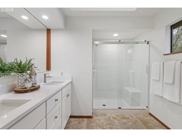 5845 RIDGETOP Ct, Lake Oswego, OR 97035