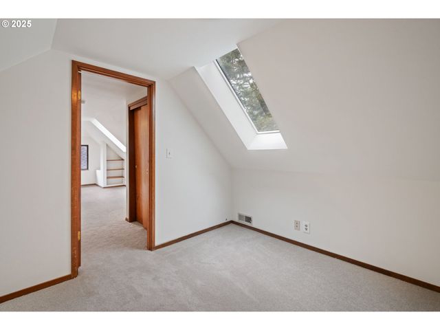 5845 RIDGETOP Ct, Lake Oswego, OR 97035