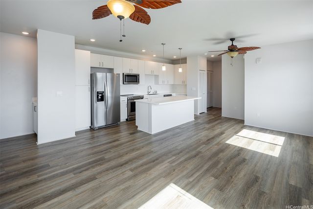 91-3575 Iwikuamoo Street 605, Ewa Beach, HI 96706