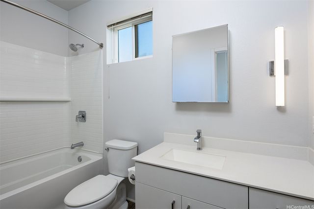 91-3575 Iwikuamoo Street 605, Ewa Beach, HI 96706