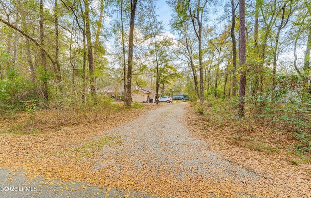 9 Spring Knob Circle, Beaufort, SC 29907