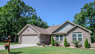 11 Epping Drive, Bella Vista, AR 72714