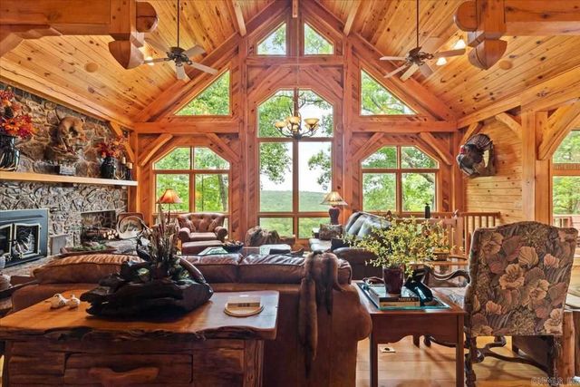 100 Trout Way, Judsonia, AR 72081