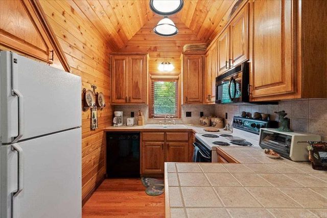 100 Trout Way, Judsonia, AR 72081