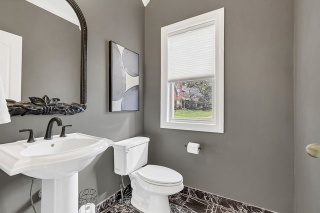 456 Summit Oaks Dr, Nashville, TN 37221