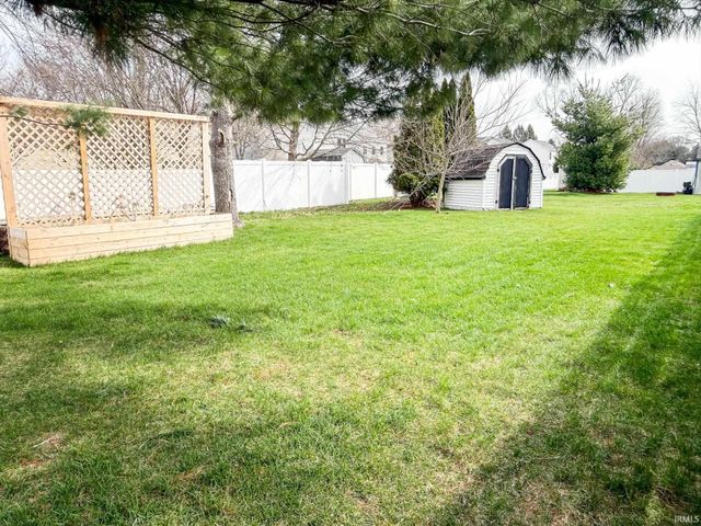 4018 Southampton Drive, Mishawaka, IN 46544