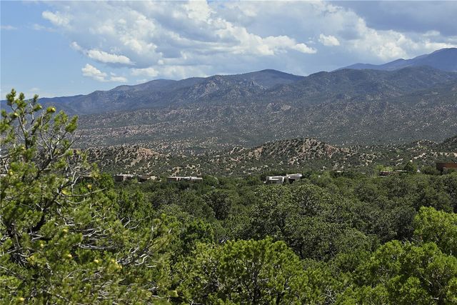 2928 Aspen View, Santa Fe, NM 87506