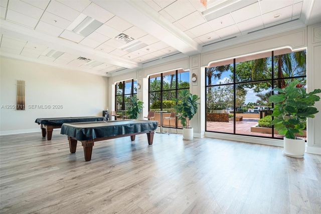 5600 Collins Avenue 7J, Miami Beach, FL 33140