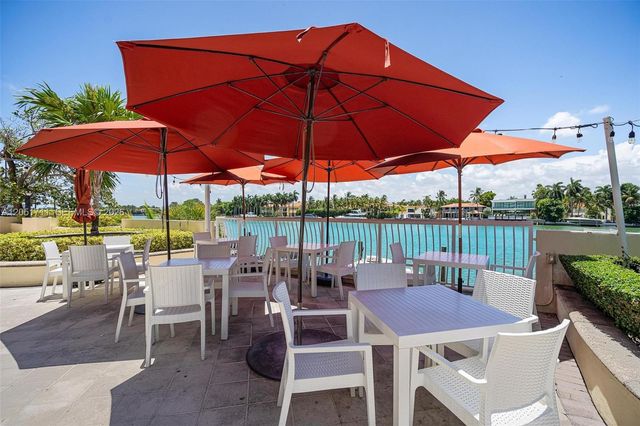 5600 Collins Avenue 7J, Miami Beach, FL 33140